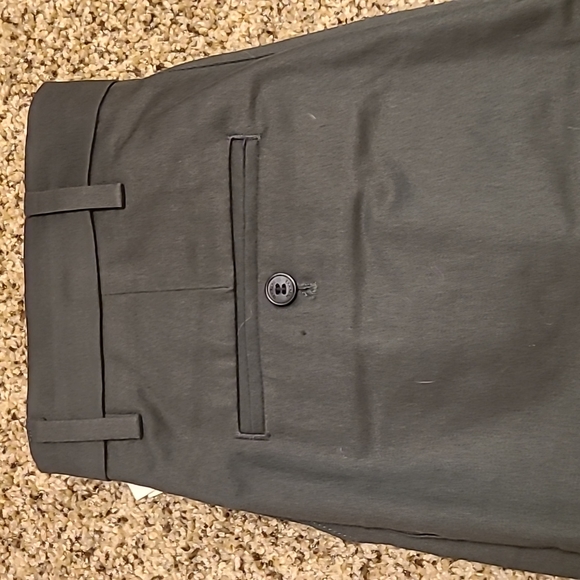 Dockers Lux Signature Classic pleated gray khakis - Picture 7 of 15
